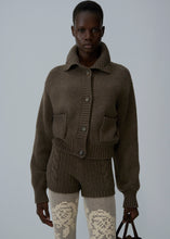 Load image into Gallery viewer, AW25 KNITWEAR 02 SHORTS BROWN
