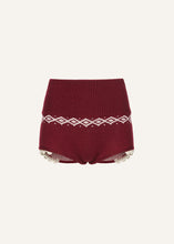 Load image into Gallery viewer, AW25 KNITWEAR 19 SHORTS BORDEAUX

