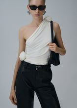Load image into Gallery viewer, One shoulder tshirt in cream
