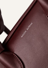 Load image into Gallery viewer, Brigitte square bag in burgundy leather and silver
