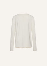 Load image into Gallery viewer, PF25 BLOUSE 09 CREAM
