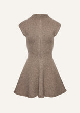 Load image into Gallery viewer, PF25 KNITWEAR 03 DRESS BEIGE
