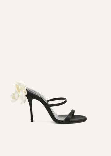 PF25 SANDALS SATIN CREAM FLOWER