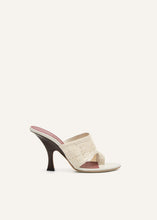 Load image into Gallery viewer, PF25 THONG SANDALS CROCHET CREAM
