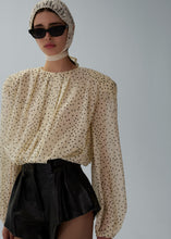 Load image into Gallery viewer, RE25 BLOUSE 07 CREAM DOTS
