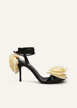 Load image into Gallery viewer, RE25 FLOWER SHOES SATIN BLACK BUTTER 9
