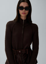 Load image into Gallery viewer, RE25 KNITWEAR 10 SWEATER BROWN
