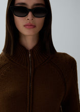 Load image into Gallery viewer, RE25 KNITWEAR 10 SWEATER LIGHT BROWN
