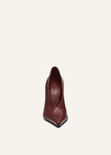 Load image into Gallery viewer, RE25 PUMPS LEATHER BURGUNDY
