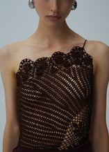 Load image into Gallery viewer, SS25 CROCHET 04 TOP BROWN
