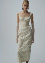 Load image into Gallery viewer, Mesh gloves in white
