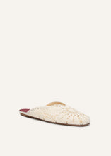Load image into Gallery viewer, SS25 MULE FLATS CROCHET
