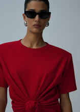 Load image into Gallery viewer, Knotted t-shirt in red
