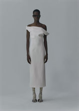 Load and play video in Gallery viewer, AW25 DRESS 14 CREAM
