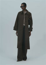 Load and play video in Gallery viewer, Belted cotton trench coat in brown
