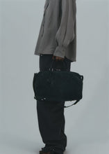 Load and play video in Gallery viewer, Varsovia bag in grey suede
