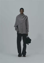 Load and play video in Gallery viewer, Classic oversized shirt in grey
