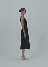 Load and play video in Gallery viewer, PF25 DRESS 02 BLACK
