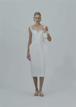 Load and play video in Gallery viewer, PF25 DRESS 09 WHITE
