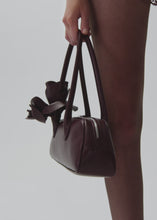 Load and play video in Gallery viewer, Brigitte trapeze bag in burgundy leather and silver
