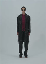 Load and play video in Gallery viewer, PF25 KNITWEAR 21 CARDIGAN BORDEAUX
