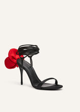 Load image into Gallery viewer, RE23 FLOWER SHOES BLACK SATIN RED FLOWER
