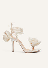 Load image into Gallery viewer, RE23 FLOWER SHOES IVORY SATIN
